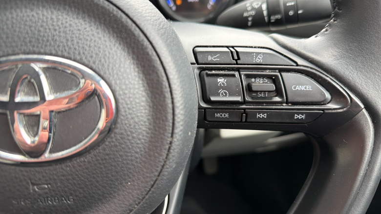 Toyota Yaris 1.5 Hybrid Excel 5dr CVT Hybrid Hatchback